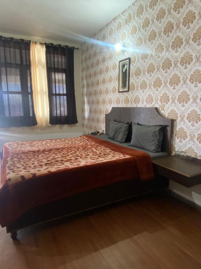 Hotel Manali Jain Cottage Exteriör bild